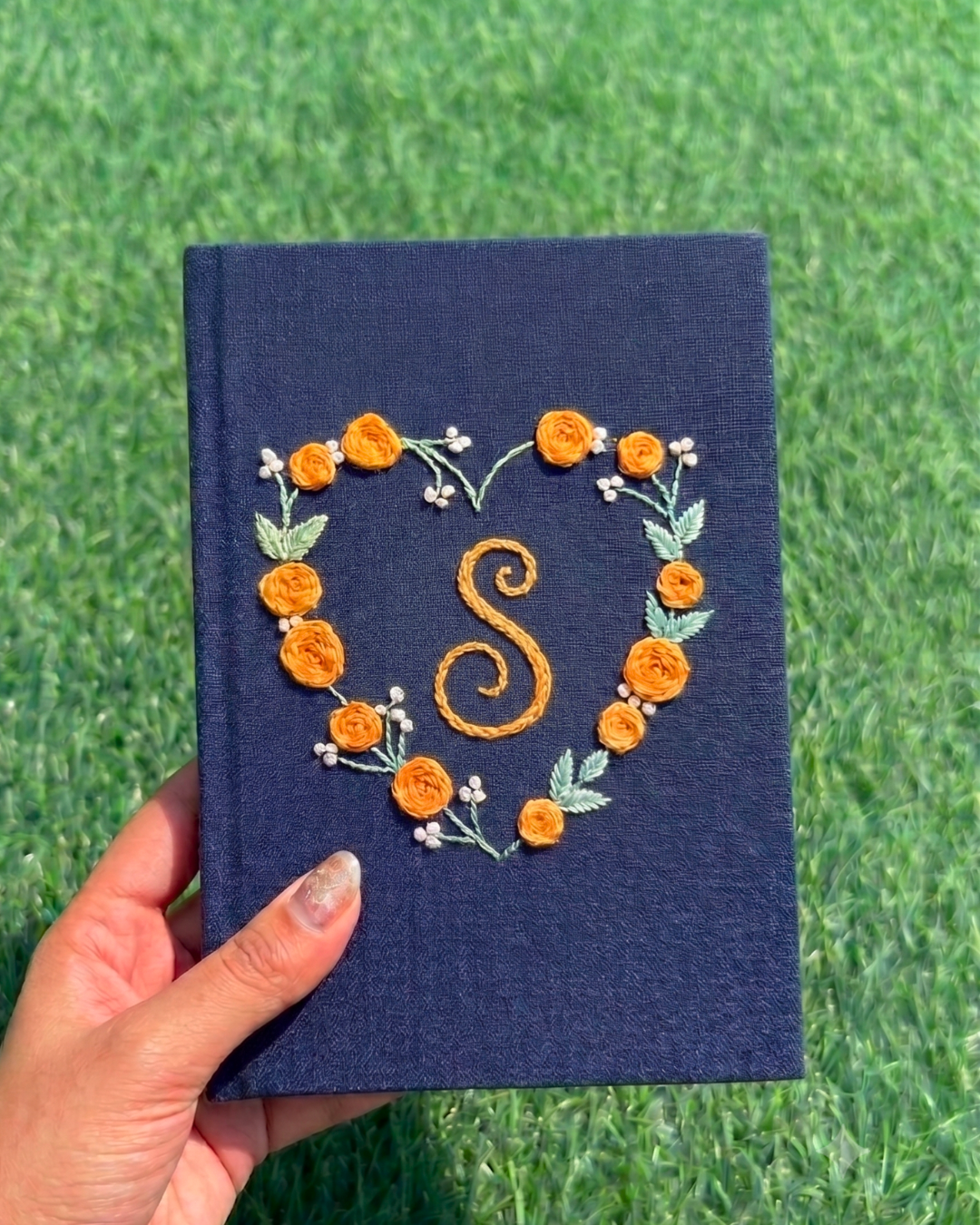 Wreath of Love Personalized Diary